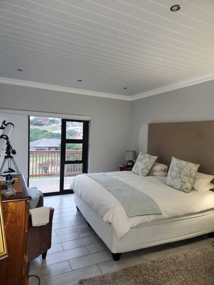 To Let 4 Bedroom Property for Rent in Dolphin Creek Golf Estate Western Cape